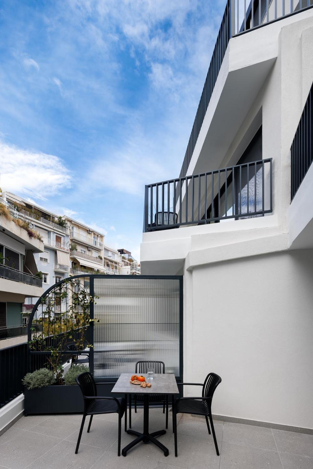 More By Zoia Living Atena Exterior foto